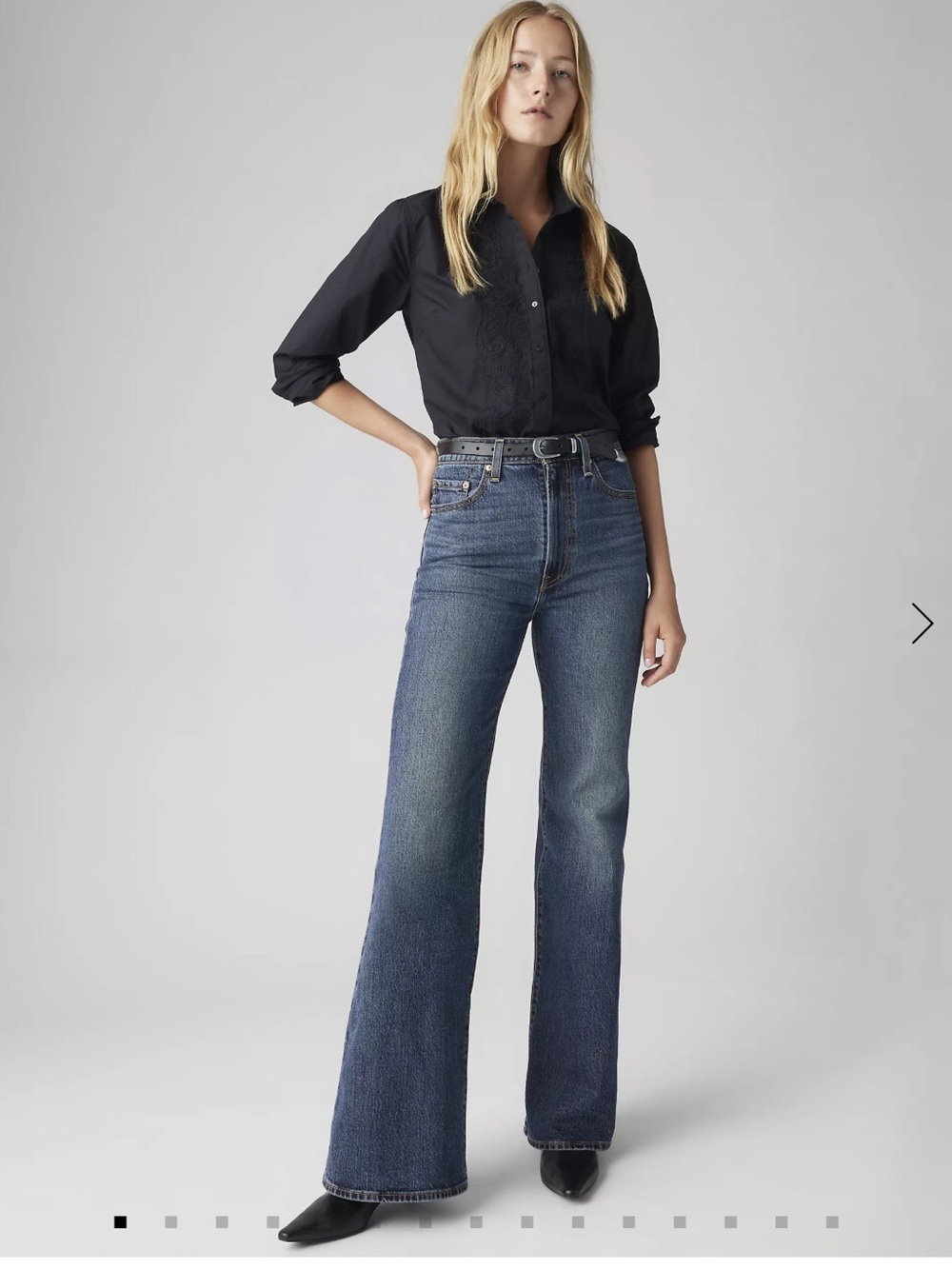 NWT Levi’s Ribcage Bell 32x32